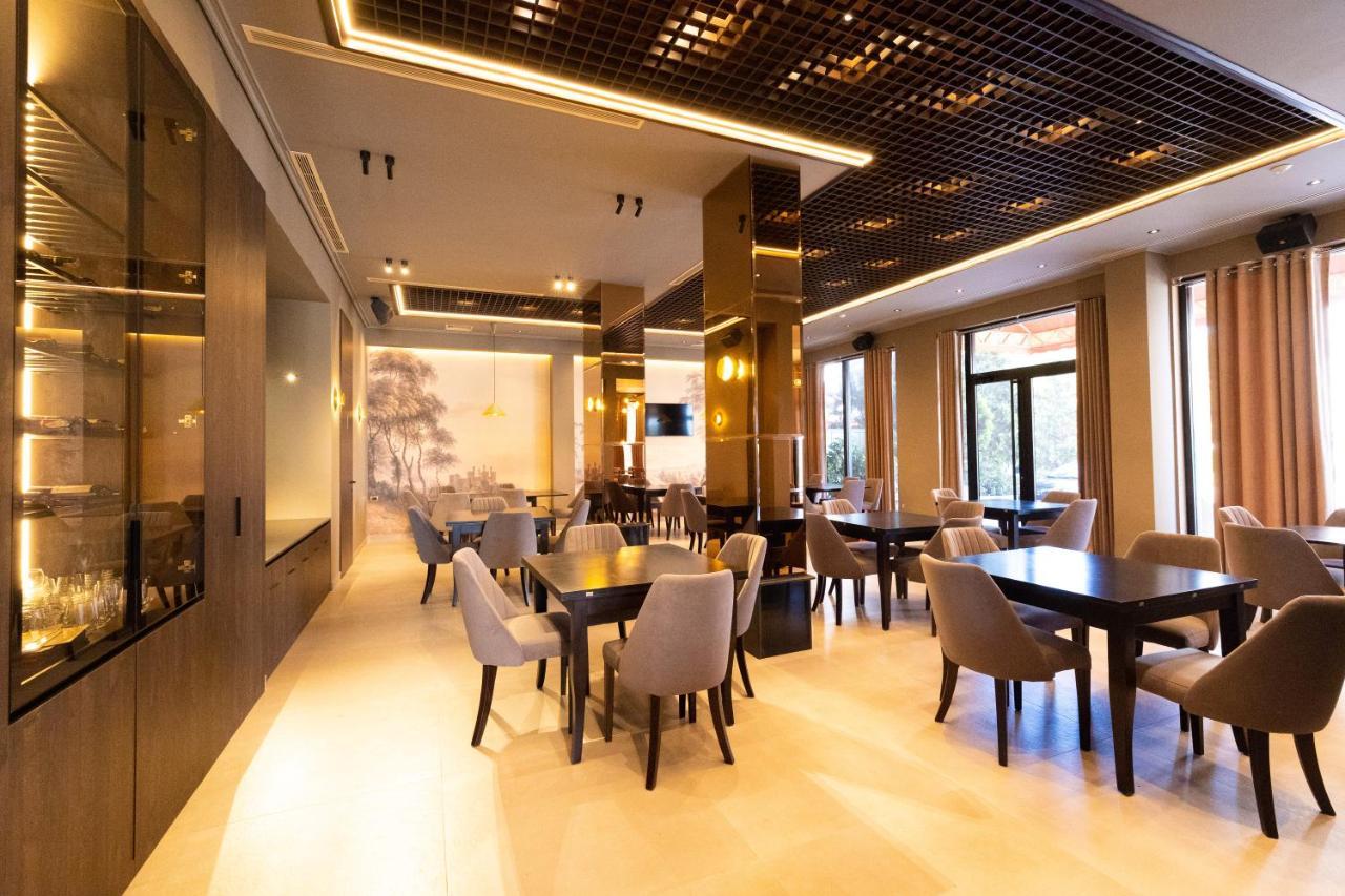Donantelo Hotel Vlore Vlorë Exterior foto