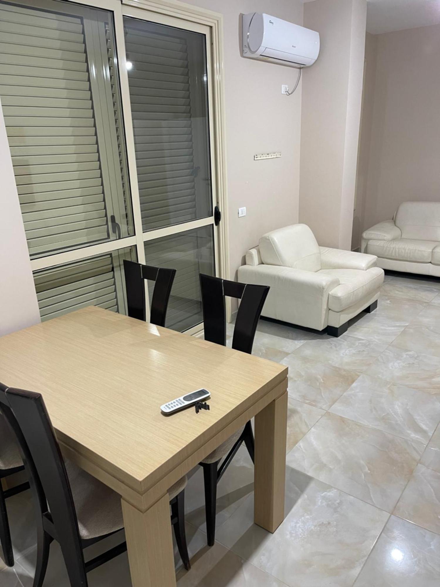 Donantelo Hotel Vlore Vlorë Exterior foto